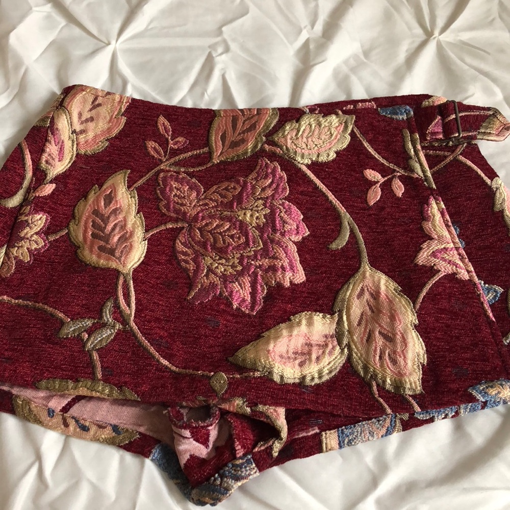 Forever 21 Maroon embroidered skirt